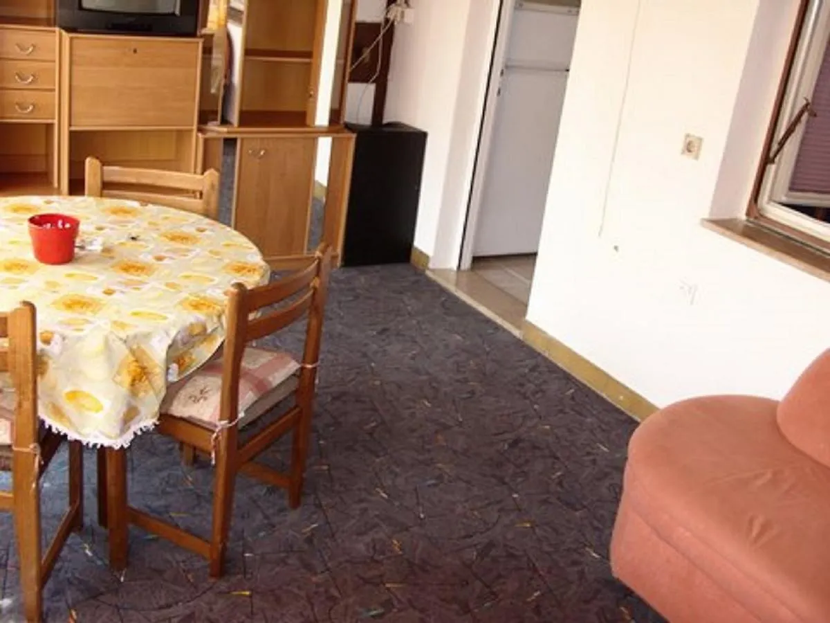 Three Bedroom Apartment Laura Split 0*,